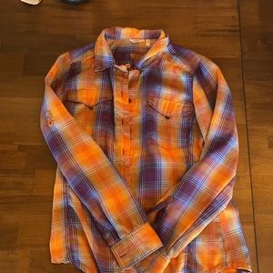 Woolrich medium button up shirt. Not flannel.